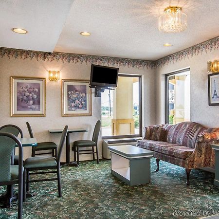 Rodeway Inn モンゴメリー エクステリア 写真