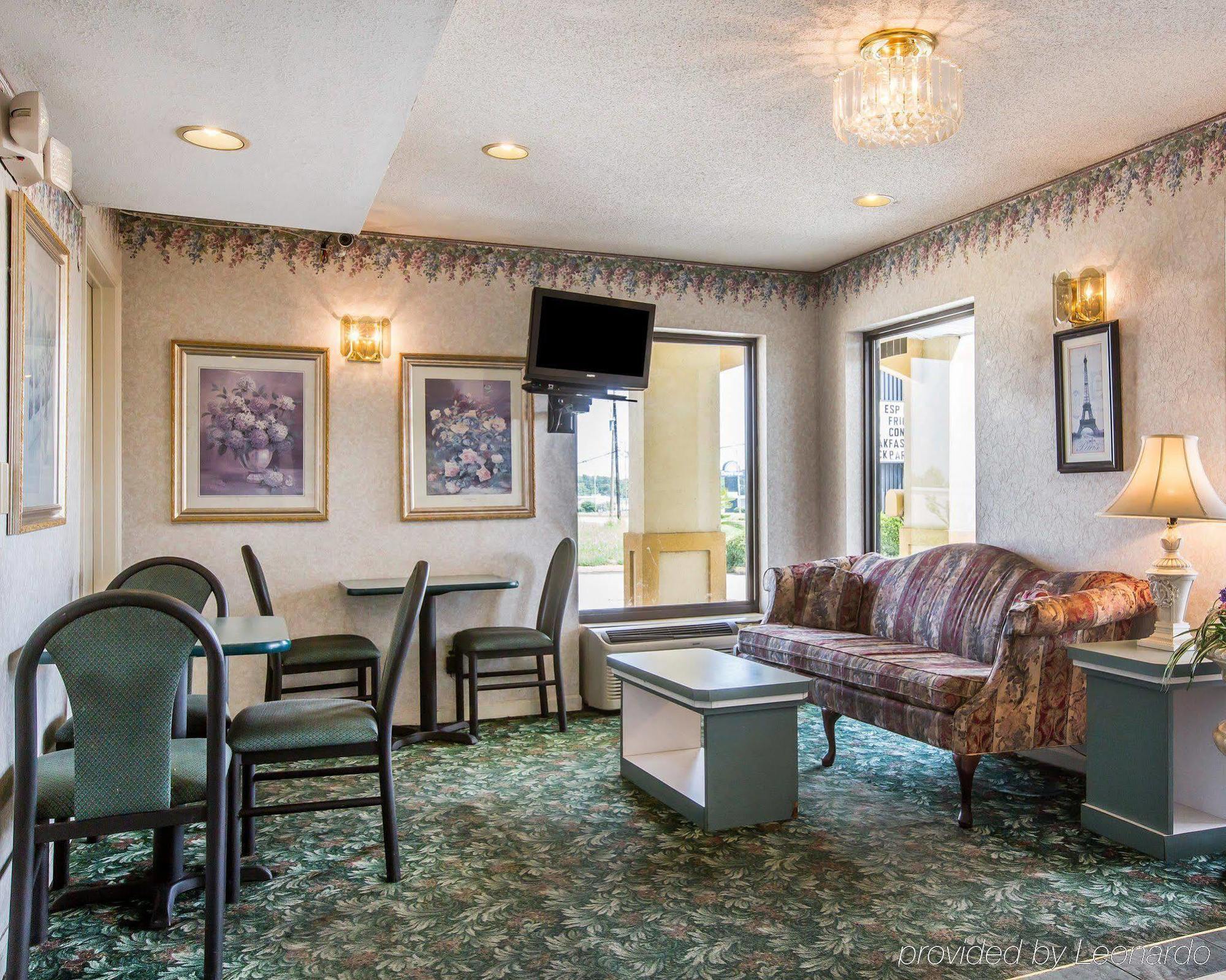 Rodeway Inn モンゴメリー エクステリア 写真