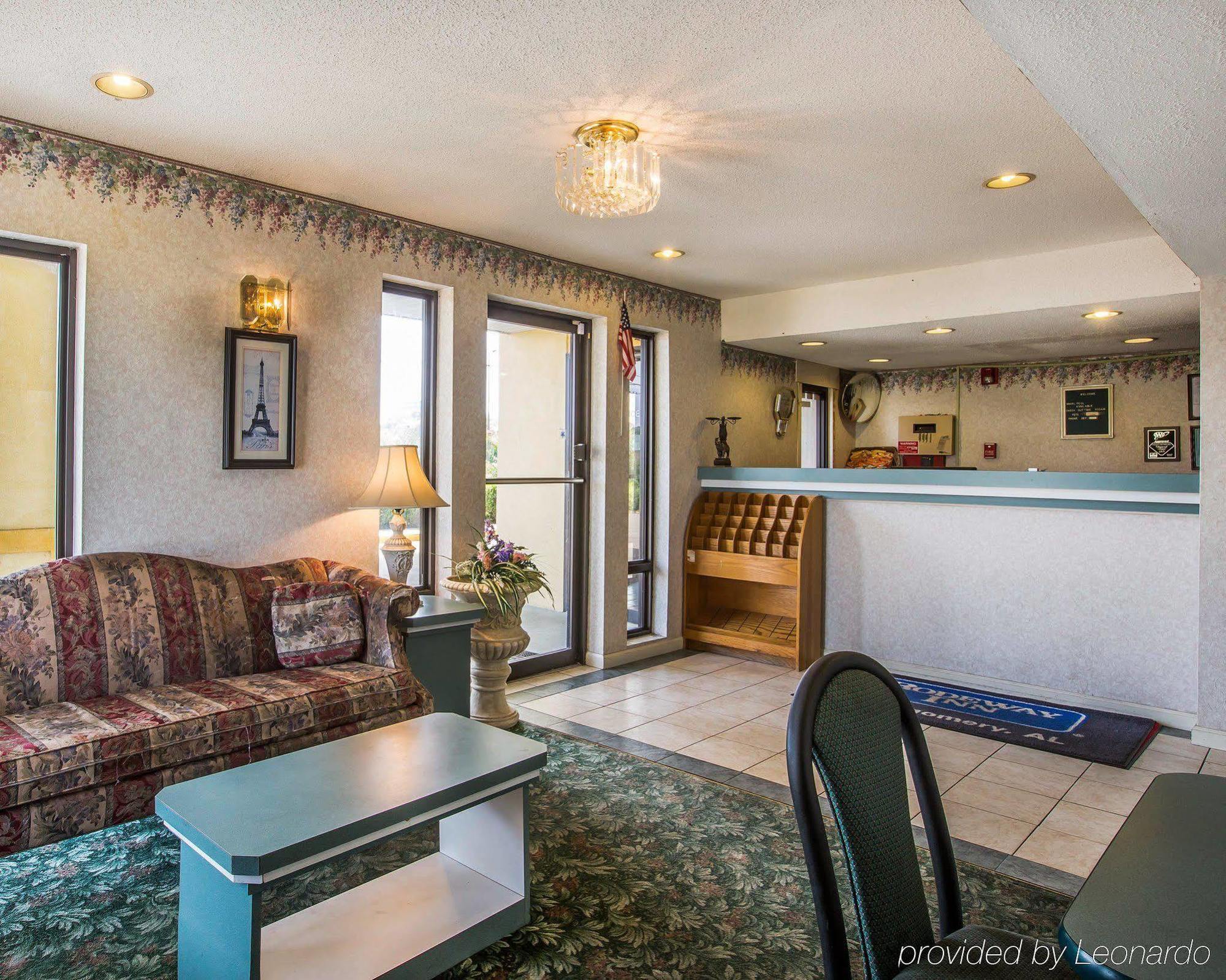 Rodeway Inn モンゴメリー エクステリア 写真
